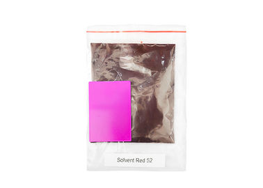 Tinte solvente del polvo rojo, fuerza de teñido máxima del rojo 52 1,0% solubles en agua solventes 95- el 105%